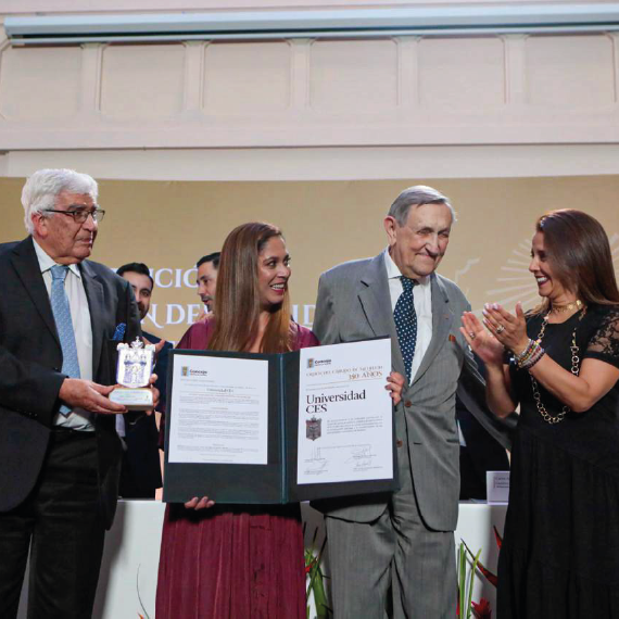 La Universidad CES fue reconocida con la Orden Cabildo de Medellín 350 Años por su liderazgo en la transformación de la ciudad