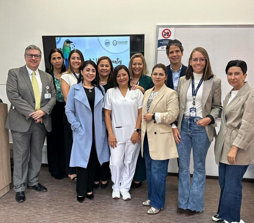 Once enfermeros de la Universidad CES becados para estudiar Máster en calidad y seguridad clínica en España