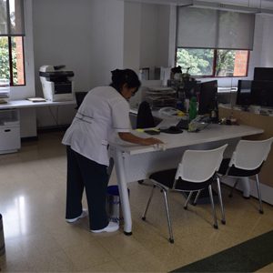 Extreman limpieza y desinfección en las sedes de la Universidad CES