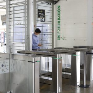 Torniquetes, la nueva forma segura para ingresar a la Universidad CES