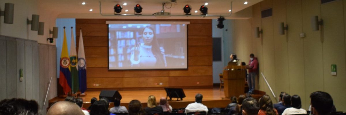 Salud mental en el entorno laboral, el nuevo curso para empleados CES