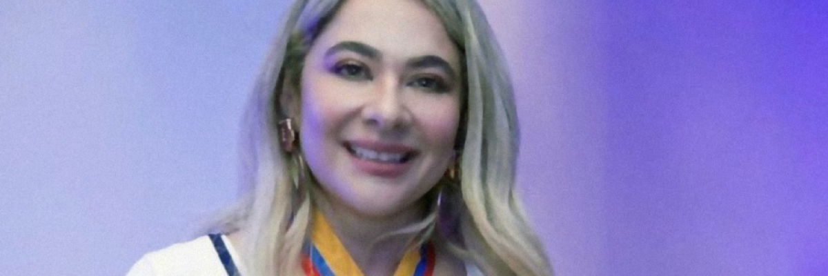 Médica y docente CES recibió condecoración de la Cámara de Representantes