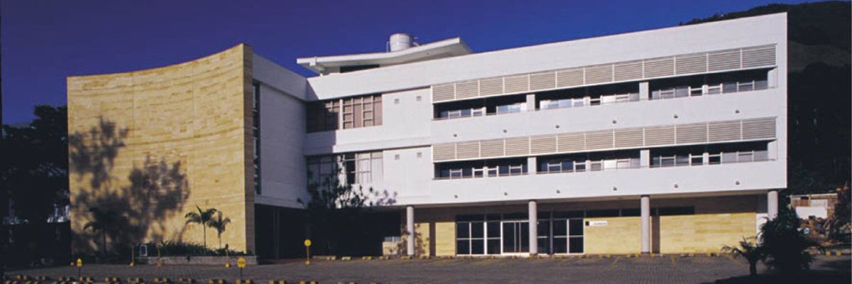 Con muchas ilusiones y 200 mil pesos se creó hace 45 años la Universidad CES