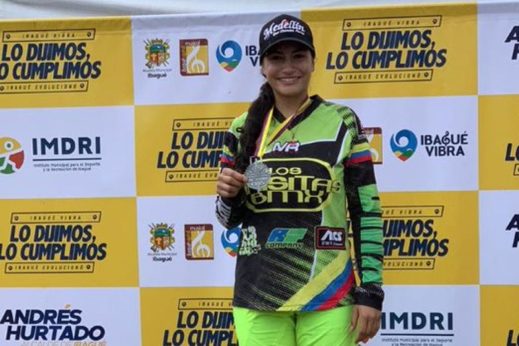 Laura González, la estudiante de Fisioterapia subcampeona de la Copa Nacional de BMX