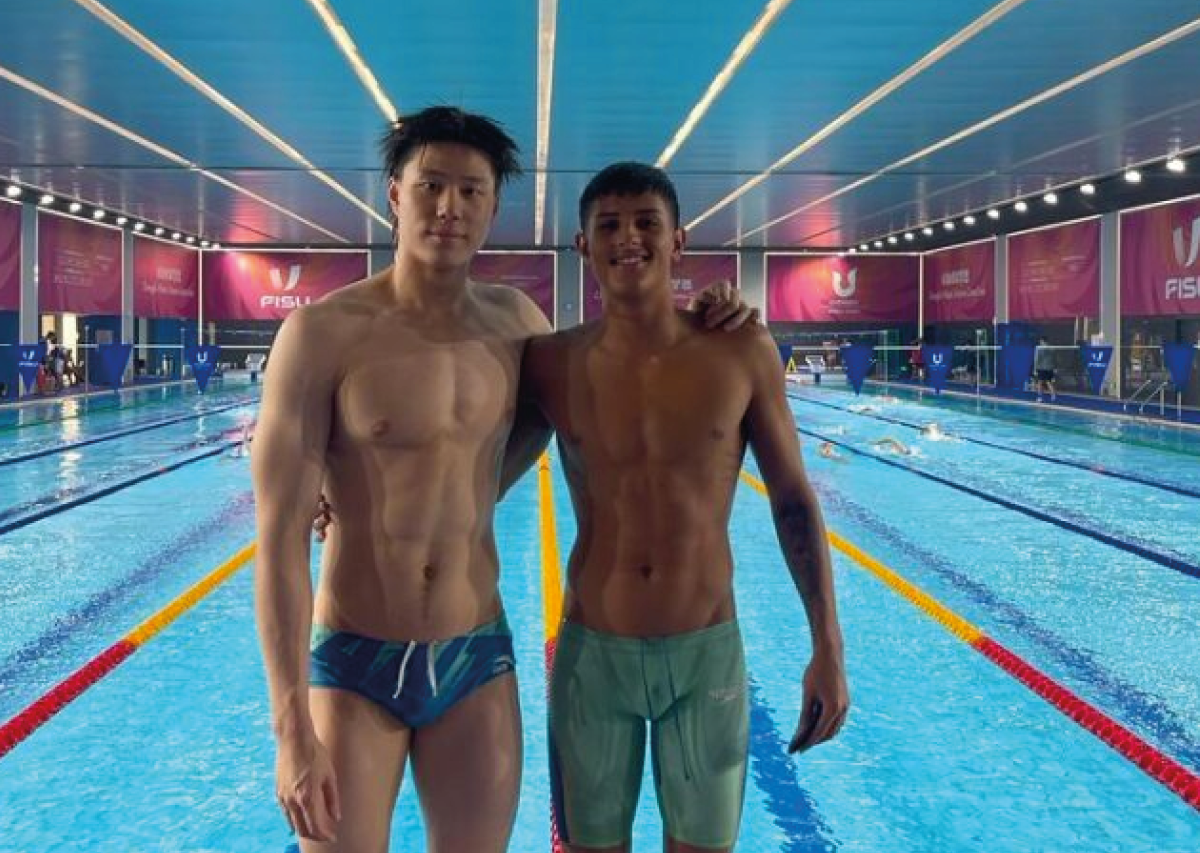 Andrés “El Flaco” Muñoz, estudiante de la U. CES que compitió con el mejor nadador del mundo en China